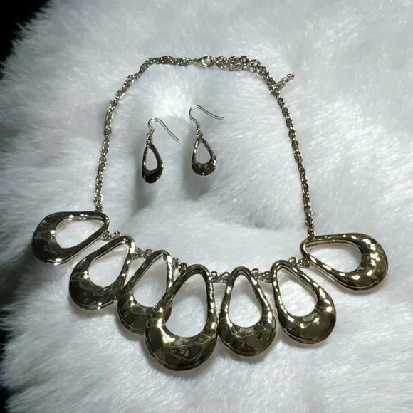 Chrome jewelry set - Picture 1 of 2